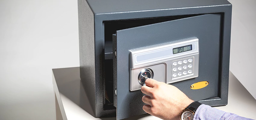 Jewelry Safe Unlocking Service in Banning, California
